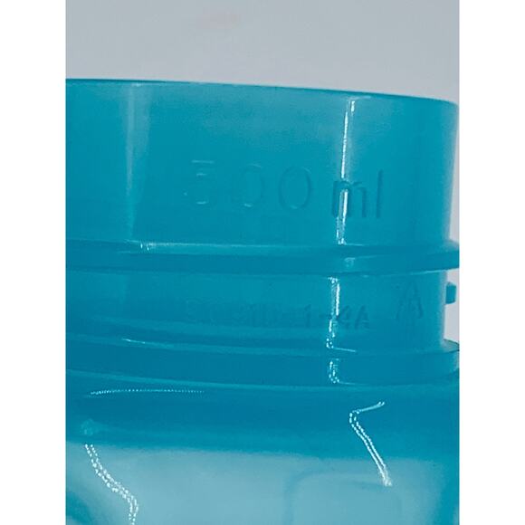 Tupperware Water Bottle 16 Oz Blue Plastic Imperfect Eco Friendly Sports Quench - Picture 5 of 6